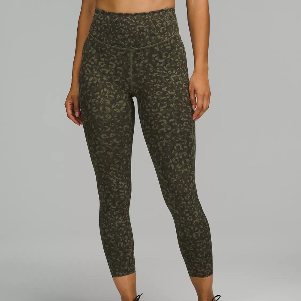 Lululemon Base Pace HR Tight 25" - NWT, Size 2, Olive Camo